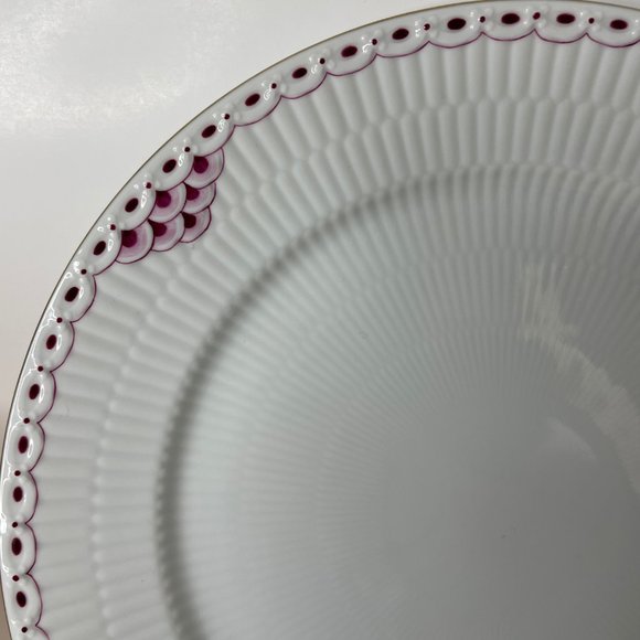 Royal Copenhagen Princess Purple Large Dinner Plate 627 10 3/4" - Picture 2 of 13